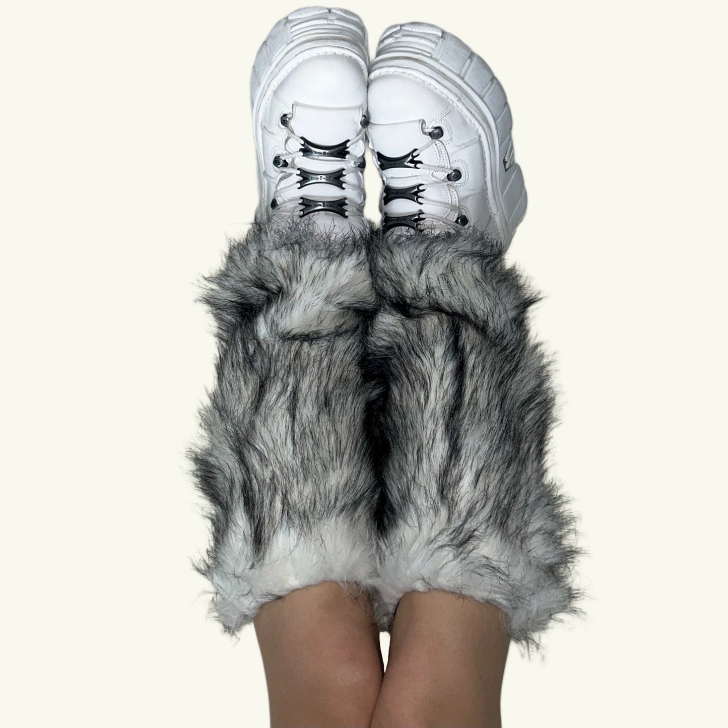 Ocieplacze Futrzane - Biało-czarne - SELLING A SOULOcieplaczeKolekcja Stała