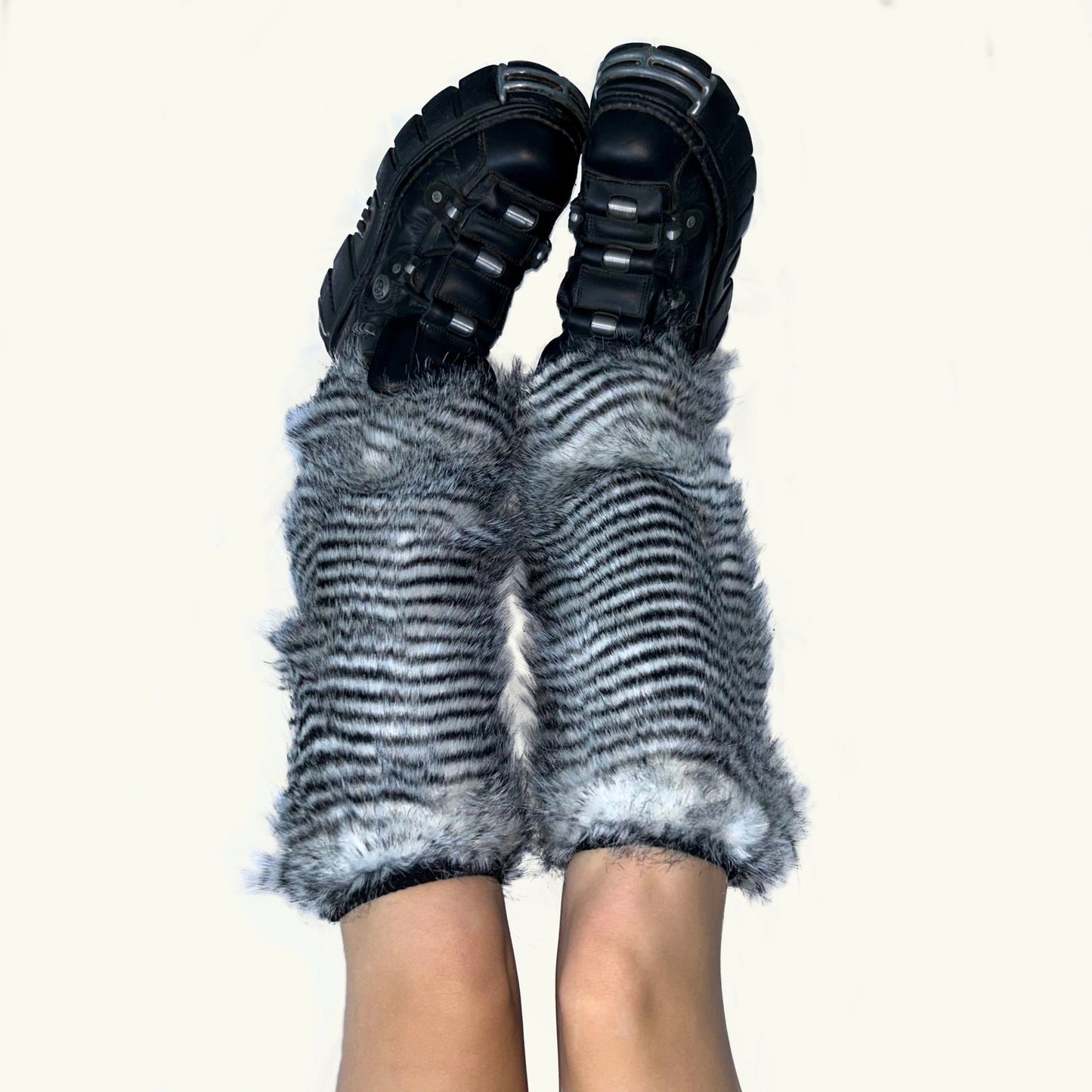 Ocieplacze Futrzane - SELLING A SOULOcieplaczeSELLING A SOUL