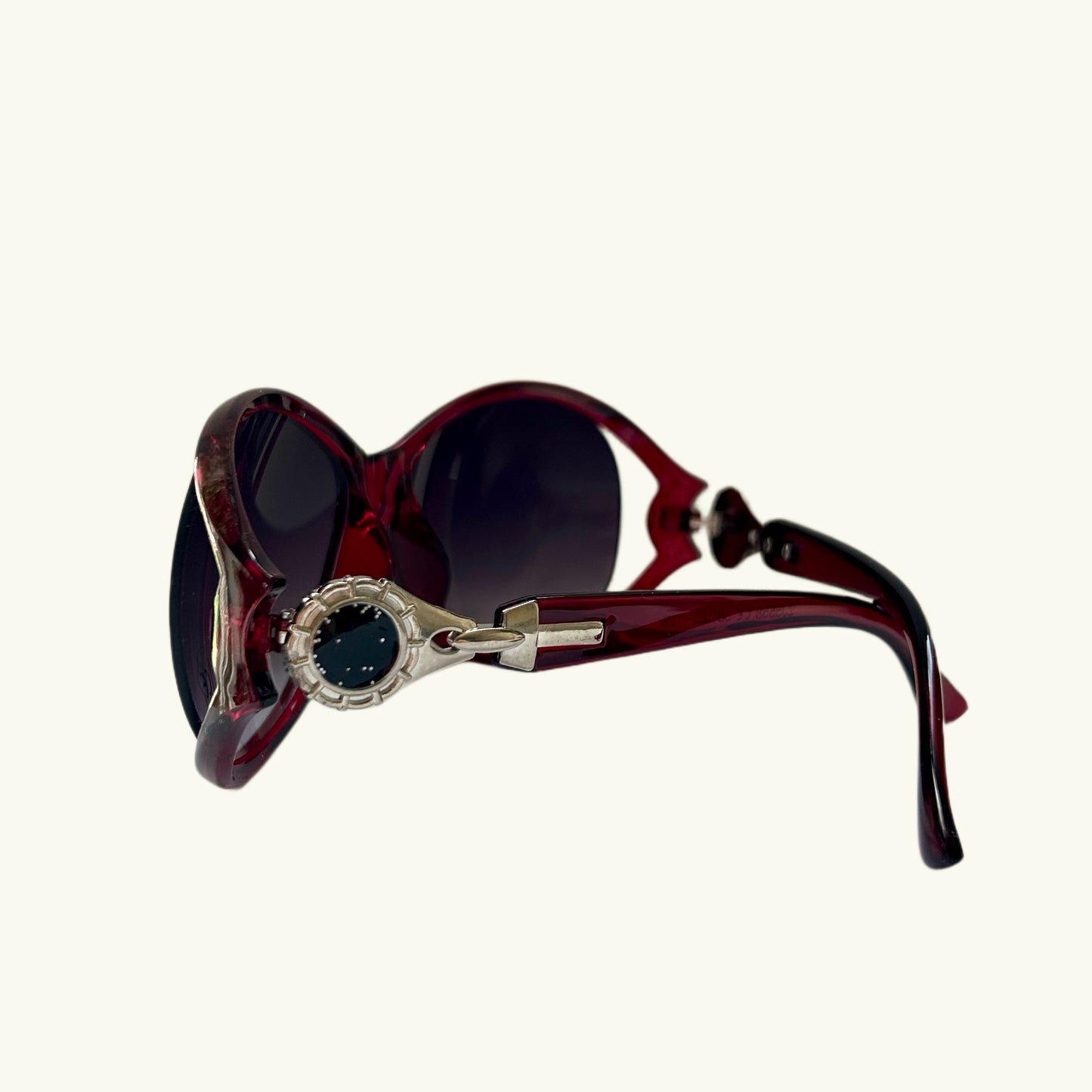 Okulary przeciwsłoneczne czerwone