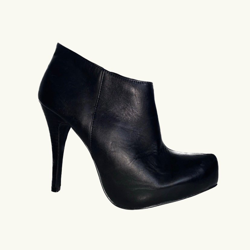 Buty - SELLING A SOULButyVintage